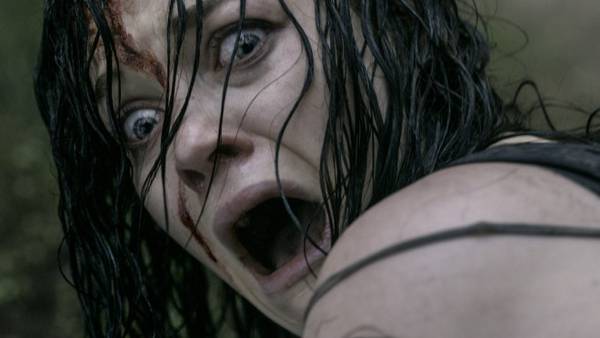 La casa recensione remake Fede Alvarez Sam Raimi - Una scena del film