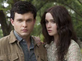 Beautiful Creatures - Alden Ehrenreich, Alice Englert