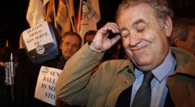 Manifestazione contro sospensione programmi Rai
