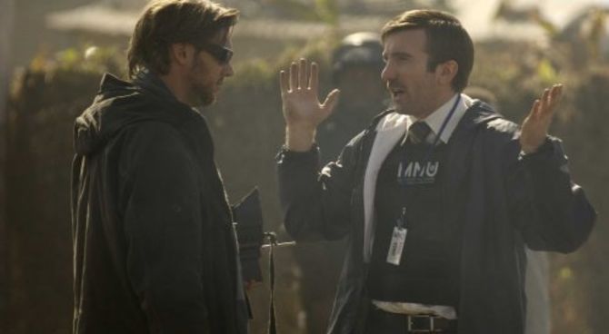 District 9 Set
