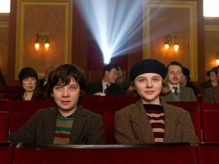 Hugo Cabret - Asa Butterfield e Chloe Moretz