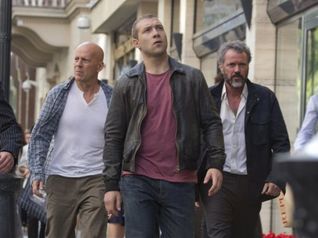 Die Hard - Un buon giorno per morire - Bruce Willis, Jai Courtney, Sebastian Koch