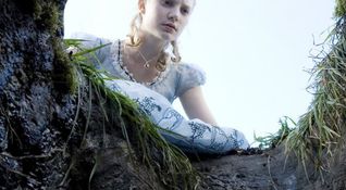 Alice in Wonderland - Mia Wasikowska