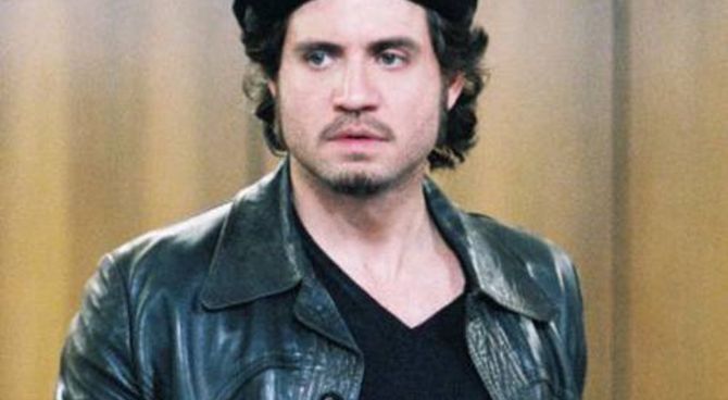Carlos - Edgar Ramirez