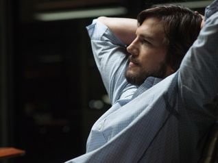 Ashton Kutcher in jOBS
