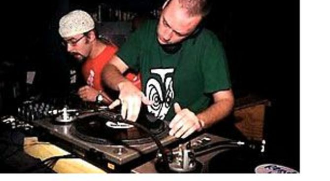 basement jaxx foto 1