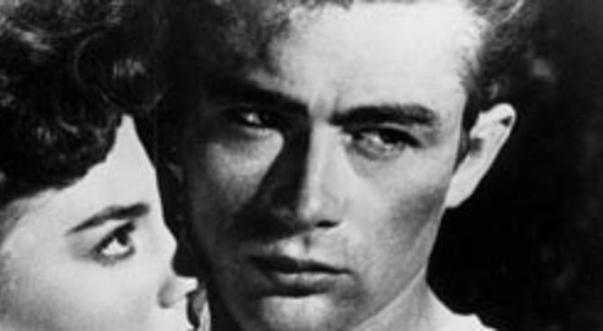 James Dean e Natalie Wood nel film GioventÃ¹ bruciata