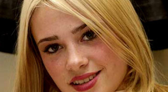 Martina Stella