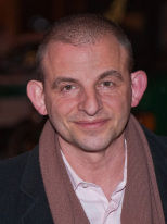 Dominique-Horwitz
