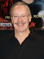 John-Amplas
