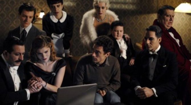 Magnifica presenza - Elio Germano e il cast