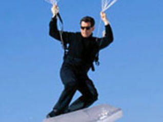 007 La morte puo' attendere