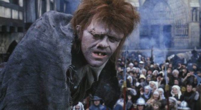 <span style="font-size: 12px; font-style: normal; font-variant-ligatures: normal; font-variant-caps: normal; font-weight: normal;">Anthony Hopkins nel ruolo di Quasimodo in Il gobbo di Notre Dame</span>