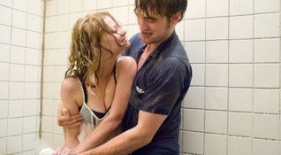 Remember Me - Robert Pattinson e Emilie de Ravin