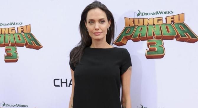 Angelina Jolie 
