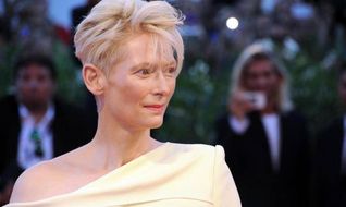 Venezia 72: la diva Swinton rompe ogni cliché