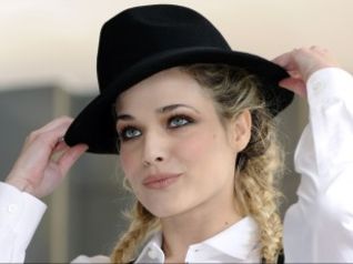 Iago: tre domande a Laura Chiatti