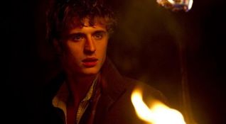 Cappuccetto Rosso Sangue - Max Irons