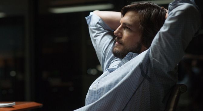 Ashton Kutcher in jOBS