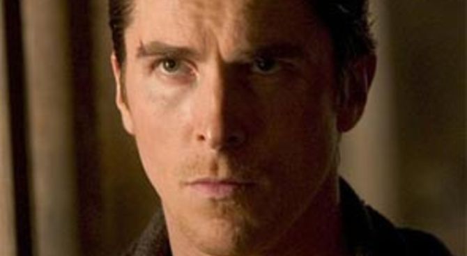 BATMAN BEGINS