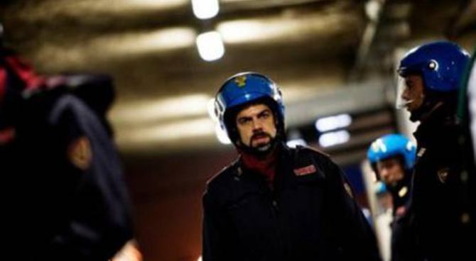 A.C.A.B. - Pierfrancesco Favino