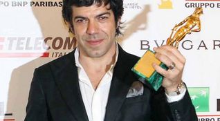 Pierfrancesco Favino ai David di Donatello 2012