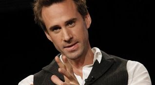 Joseph Fiennes