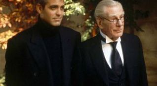 Batman & Robin - George Clooney e Michael Gough