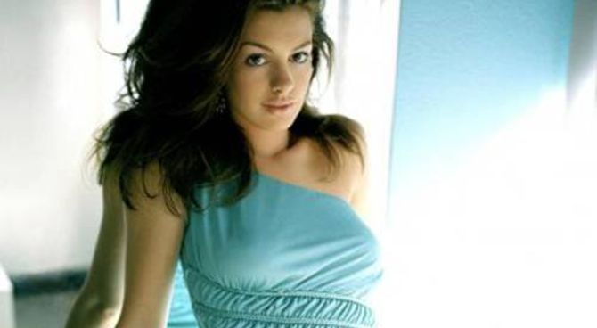 Anne Hathaway