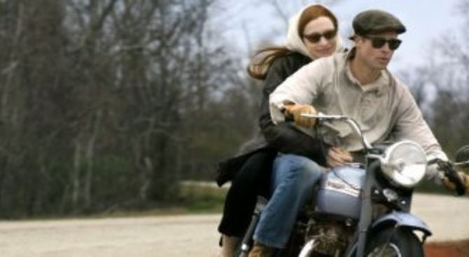 Brad Pitt e Cate Blanchett nel film Il Curioso Caso di Benjamin Button