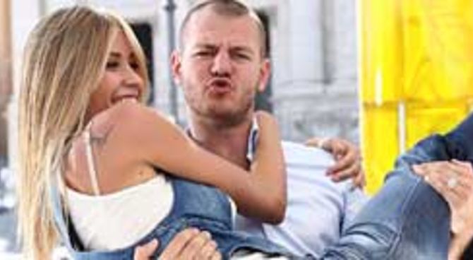 Elena Santarelli, nuovo volto femminile di MTV Italia, e Cattelan