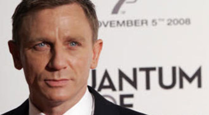 Daniel Craig