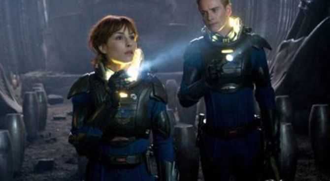 Prometheus - Noomi Rapace e Michael Fassbender