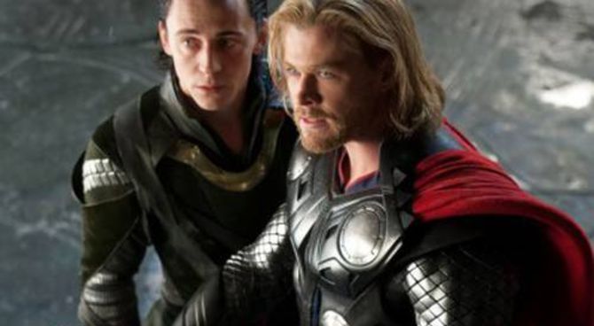 Thor - Chris Hemsworth e Tom Hiddleston