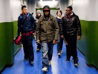 Attack the Block - Franz Drameh, Alex Esmail John Boyega, Jodie Whittaker, Leeon Jones
