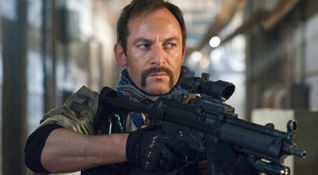 Jason Isaacs