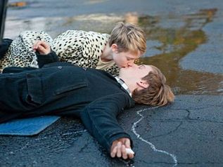 Restless - Mia Wasikowska e Henry Hopper