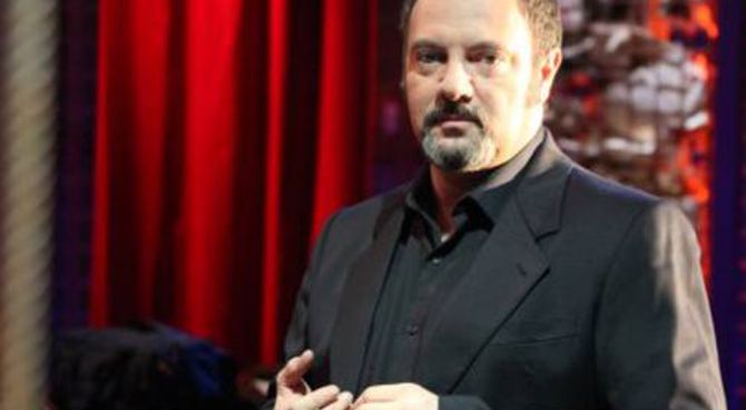 Lucarelliracconta