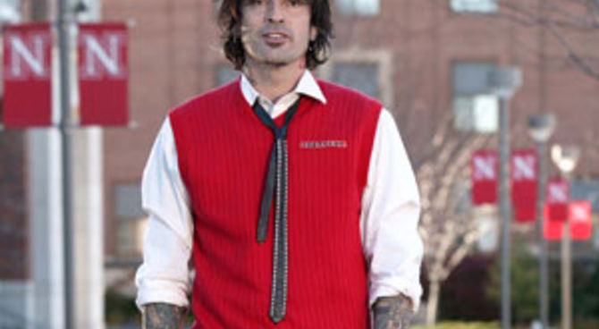 tommy lee goes to college