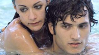 alessandro e melita in piscina
