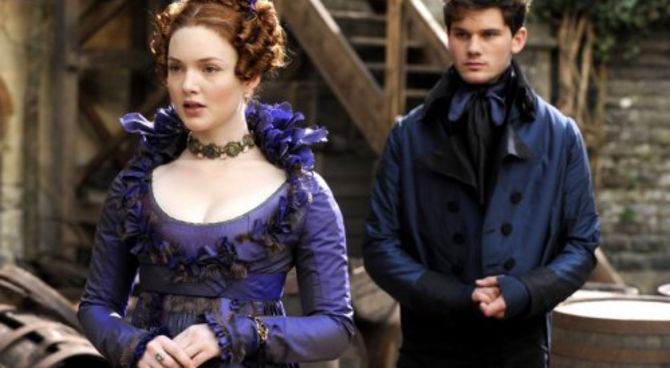 Grandi speranze - Holliday Grainger, Jeremy Irvine