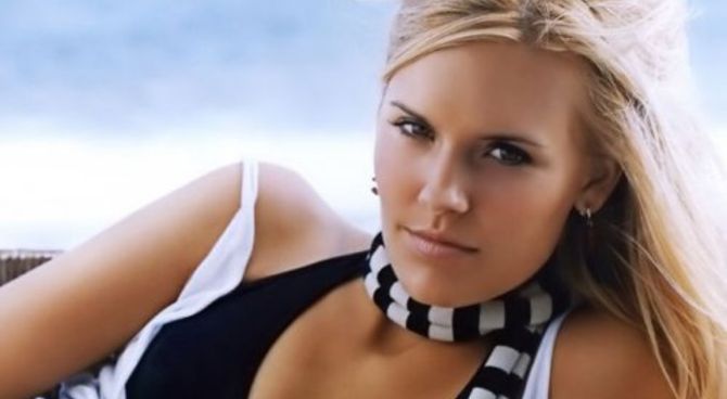 Maggie Grace