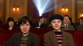 Hugo Cabret - Asa Butterfield e Chloe Moretz