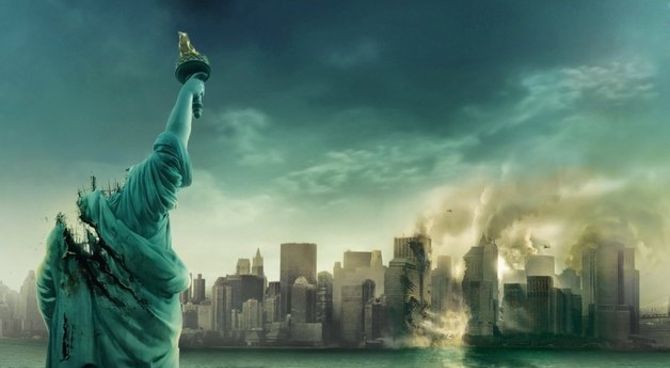 Cloverfield (2008)