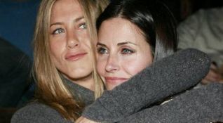 Jennifer Aniston guest star per Cougar Town