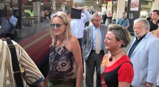 Sharon Stone gira con Avati<br>