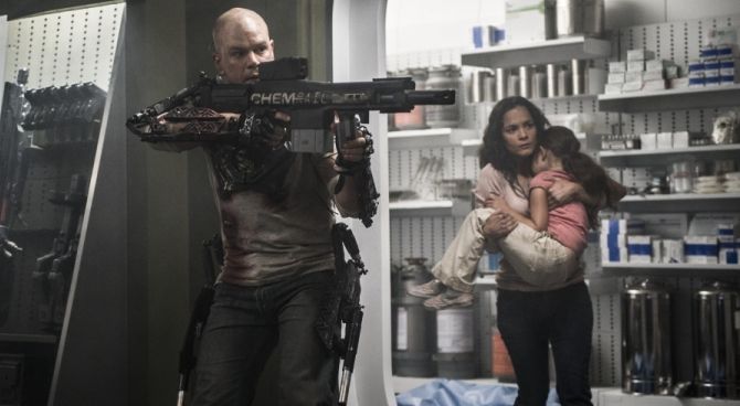 Elysium - Matt Damon, Alice Braga