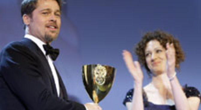coppa volpi a Brad Pitt