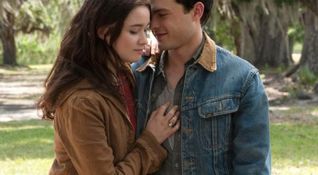 Beautiful Creatures - Alice Englert, Alden Ehrenreich