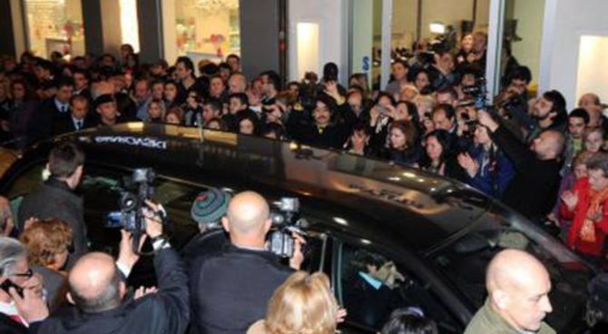 Lucio Dalla, il ritorno della salma a Bologna